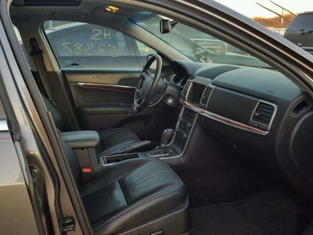 3LNHL2GC0CR805647 - 2012 LINCOLN MKZ ნაცრისფერი ფოტო 5