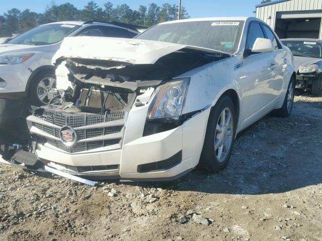 1G6DF577280196702 - 2008 CADILLAC CTS WHITE photo 2