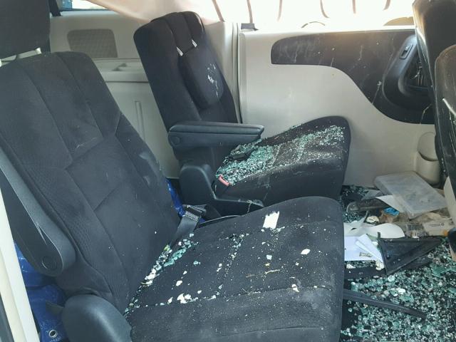 2A4RR5DG4BR665391 - 2011 CHRYSLER TOWN & COU WHITE photo 6