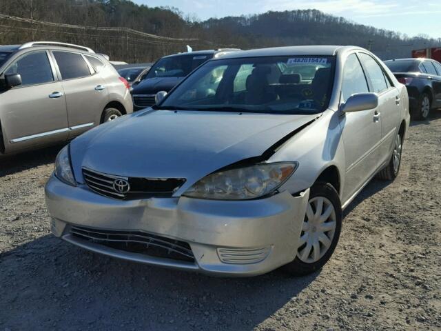 4T1BE30K55U416862 - 2005 TOYOTA CAMRY LE 银色 照片 2
