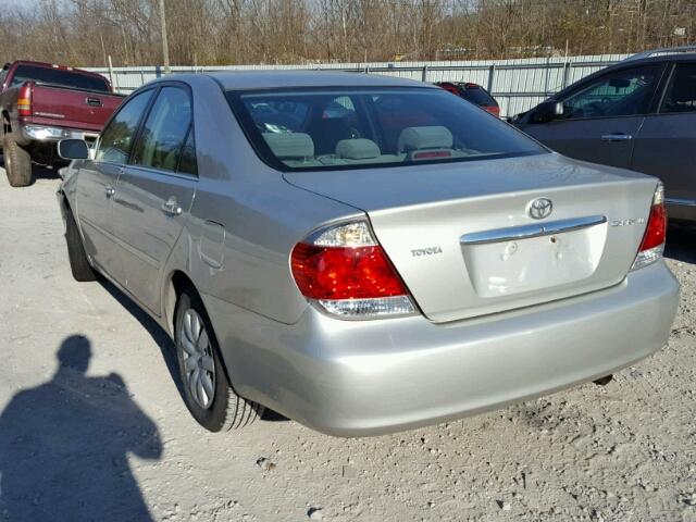 4T1BE30K55U416862 - 2005 TOYOTA CAMRY LE 银色 照片 3