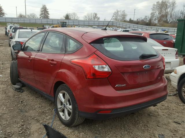 1FAHP3K24CL320901 - 2012 FORD FOCUS SE RED photo 3