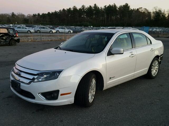 3FADP0L33AR104203 - 2010 FORD FUSION HYB WHITE photo 2