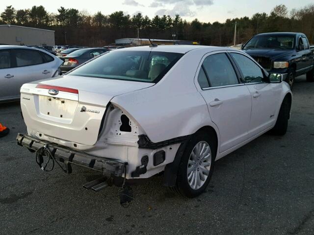 3FADP0L33AR104203 - 2010 FORD FUSION HYB WHITE photo 4