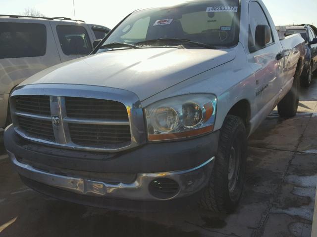 1D7HA16N56J220025 - 2006 DODGE RAM 1500 S WHITE photo 2