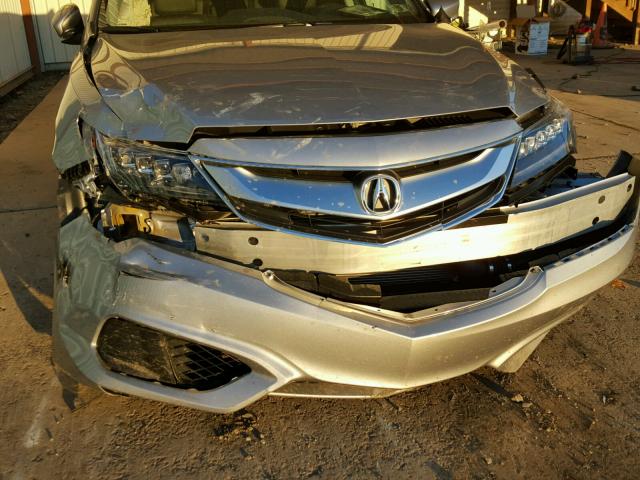 19UDE2F35HA007971 - 2017 ACURA ILX BASE GRAY photo 9