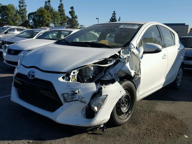 JTDKDTB34F1097227 - 2015 TOYOTA PRIUS C WHITE photo 2