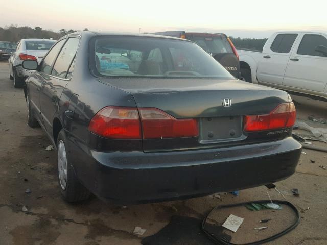 1HGCG5649WA158566 - 1998 HONDA ACCORD LX GREEN photo 3