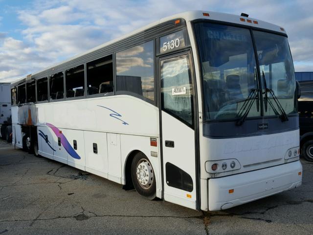 YE2CC13B112045130 - 2001 VAN HOOL C2045 WHITE photo 1