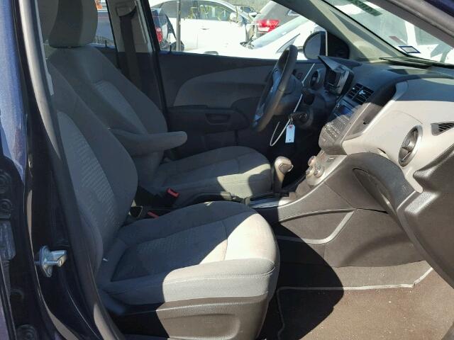 1G1JA5SH5G4104531 - 2016 CHEVROLET SONIC LS 紫色 照片 5