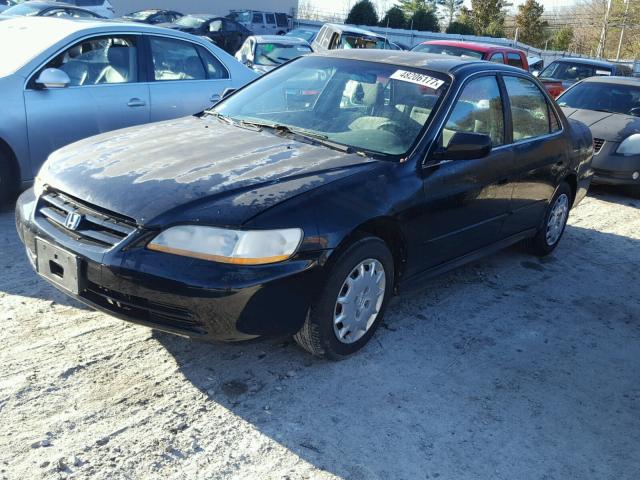 1HGCG66581A098044 - 2001 HONDA ACCORD LX BLACK photo 2