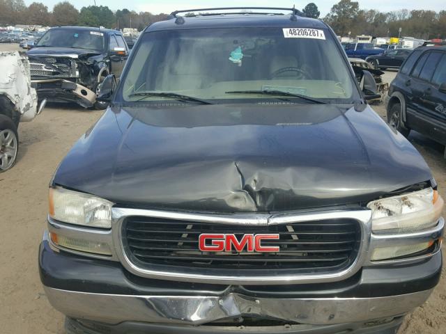 1GKEC13T55R176915 - 2005 GMC YUKON BLACK photo 7