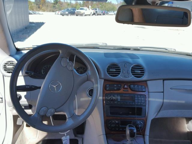 WDBTJ65J74F106378 - 2004 MERCEDES-BENZ CLK 320C SILVER photo 9