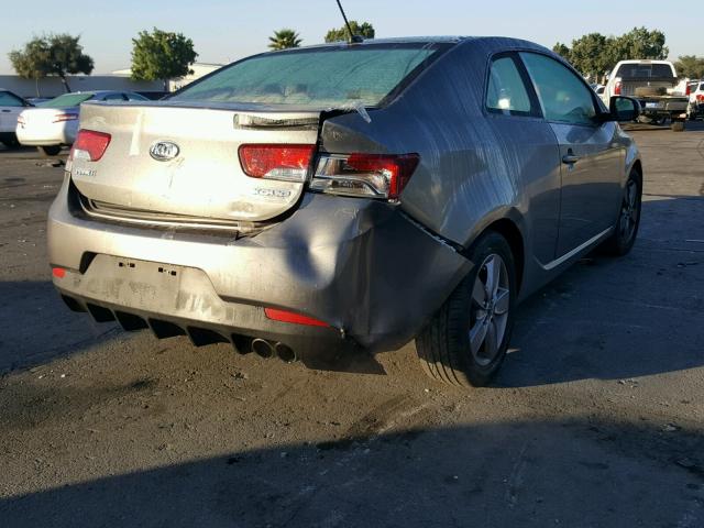 KNAFU6A21C5622628 - 2012 KIA FORTE EX CHARCOAL photo 4