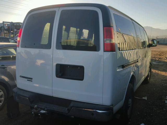 1GAZGYFG4E1180728 - 2014 CHEVROLET EXPRESS G3 WHITE photo 4