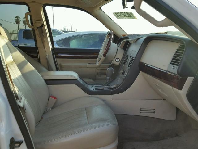 5LMEU68HX3ZJ13423 - 2003 LINCOLN AVIATOR 白色 照片 5