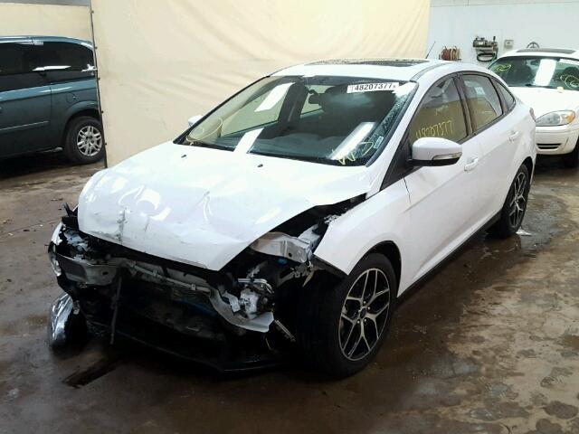 1FADP3H22HL257360 - 2017 FORD FOCUS SEL WHITE photo 2