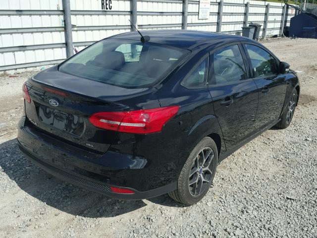 1FADP3H23HL225355 - 2017 FORD FOCUS SEL BLACK photo 4