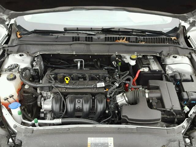 3FA6P0H77HR204755 - 2017 FORD FUSION SE SILVER photo 7