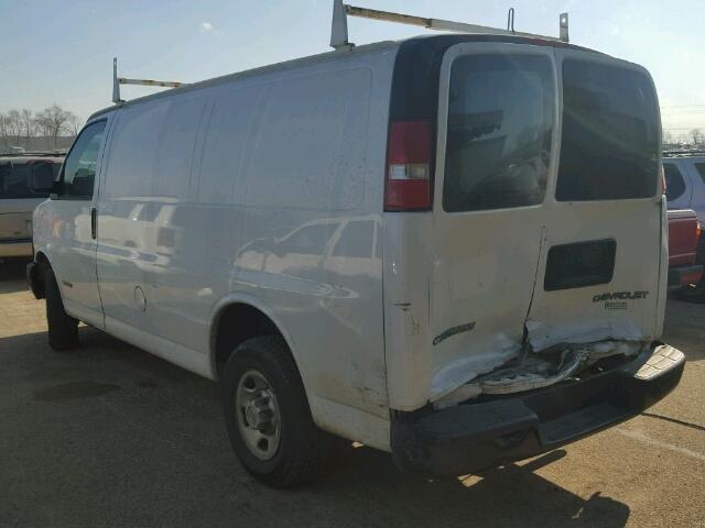 1GCGG25V841231240 - 2004 CHEVROLET EXPRESS G2 WHITE photo 3