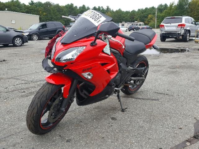 JKAEXEE1XCDA03823 - 2012 KAWASAKI EX650 EC RED photo 2