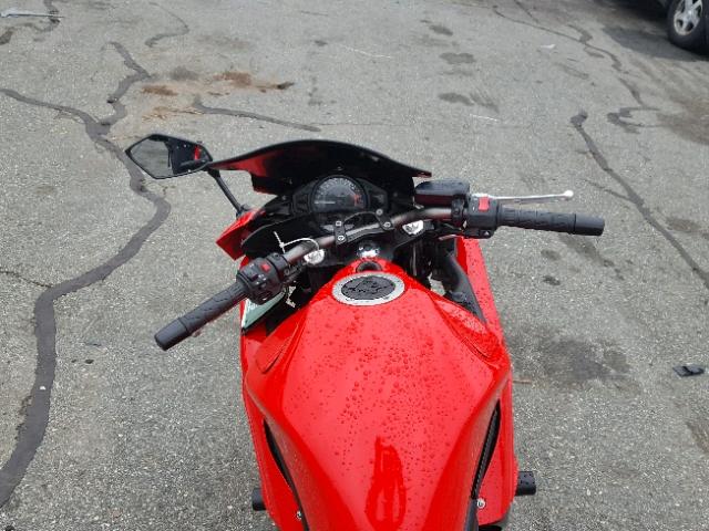 JKAEXEE1XCDA03823 - 2012 KAWASAKI EX650 EC RED photo 5