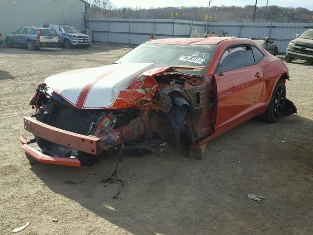 2G1FT1EW3A9144789 - 2010 CHEVROLET CAMARO SS ORANGE photo 2