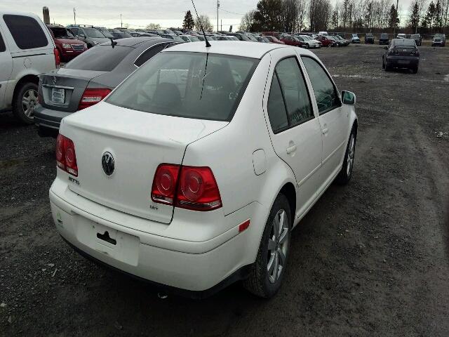 3VWTK49MX9M638185 - 2009 VOLKSWAGEN CITY JETTA WHITE photo 4