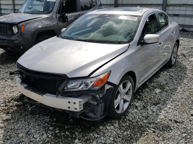 19VDE1F35FE006282 - 2015 ACURA ILX 20 SILVER photo 2