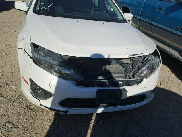 3FAHP0JA5CR135748 - 2012 FORD FUSION SEL WHITE photo 9