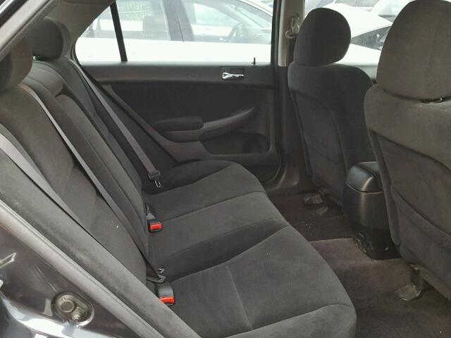 1HGCM56346A801325 - 2006 HONDA ACCORD SE GRAY photo 6