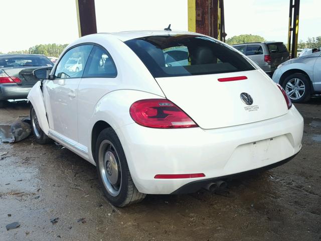 3VWJX7AT7CM648998 - 2012 VOLKSWAGEN BEETLE WHITE photo 3