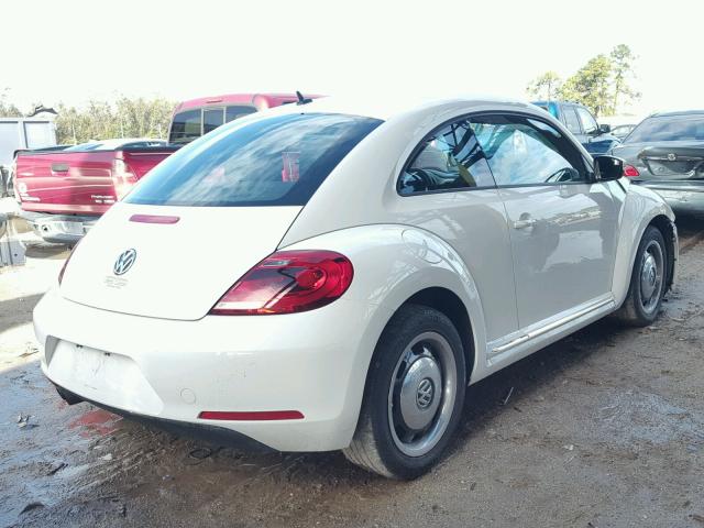 3VWJX7AT7CM648998 - 2012 VOLKSWAGEN BEETLE WHITE photo 4