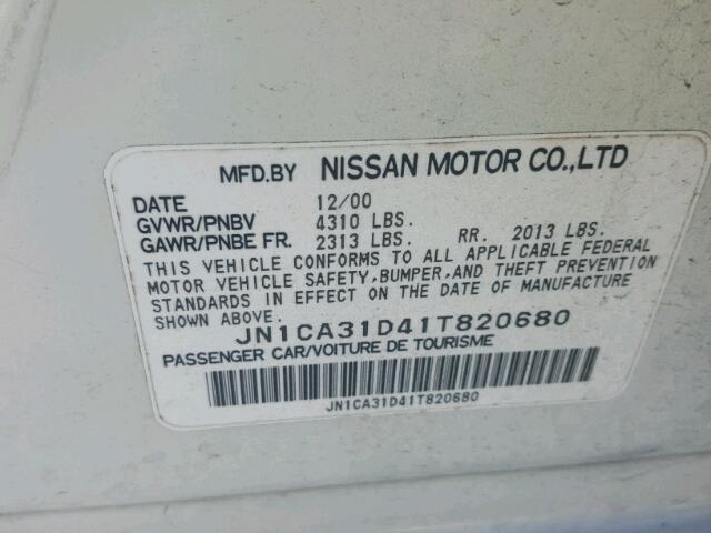 JN1CA31D41T820680 - 2001 NISSAN MAXIMA GXE WHITE photo 10