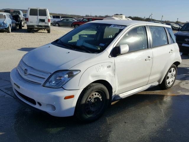 JTKKT624650086059 - 2005 TOYOTA SCION XA WHITE photo 2