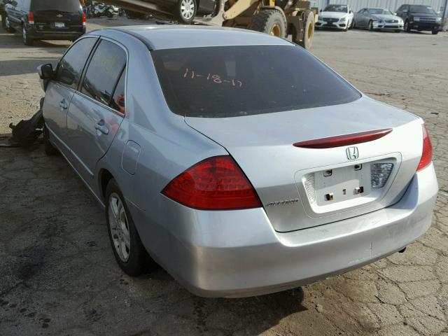 1HGCM56327A062635 - 2007 HONDA ACCORD SE SILVER photo 3