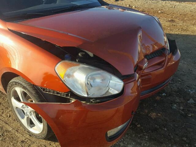 KMHCN36C99U113352 - 2009 HYUNDAI ACCENT SE ORANGE photo 9