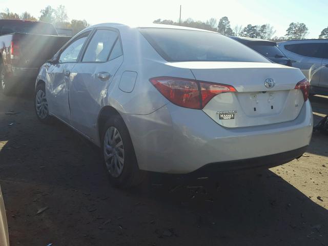 5YFBURHE2HP696363 - 2017 TOYOTA COROLLA L WHITE photo 3