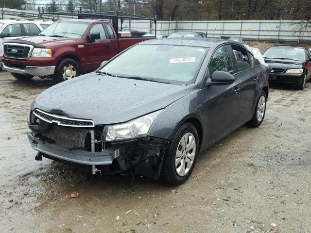 1G1PA5SG8D7179946 - 2013 CHEVROLET CRUZE LS GRAY photo 2