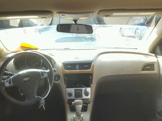 1G1ZC5E00AF324710 - 2010 CHEVROLET MALIBU 1LT ყავისფერი ფოტო 9