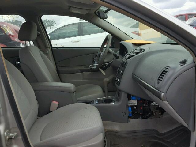 1G1ZS51F16F278051 - 2006 CHEVROLET MALIBU LS ვერცხლისფერი ფოტო 5