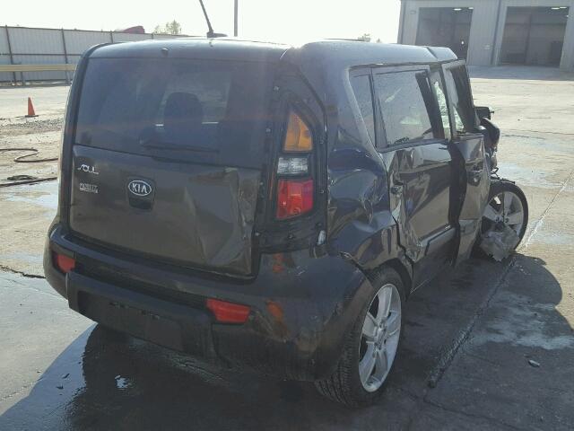 KNDJT2A25B7213768 - 2011 KIA SOUL + GRAY photo 4