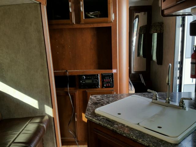 4YDT2922XGT410885 - 2016 KEYSTONE PASSPORT BROWN photo 5