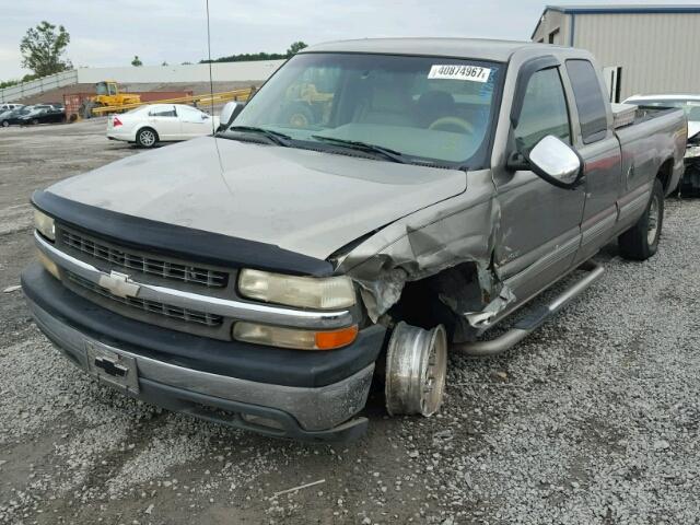 1GCGC29U1YE204523 - 2000 CHEVROLET SILVERADO TAN photo 2