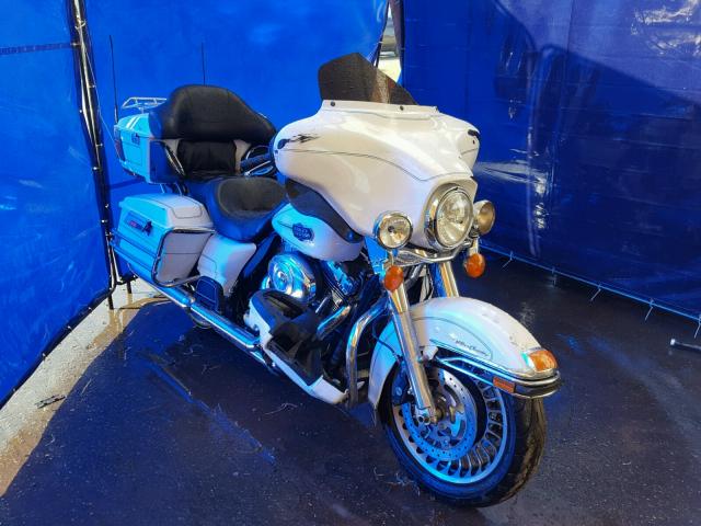 1HD1FCM14CB639674 - 2012 HARLEY-DAVIDSON FLHTCU ULT WHITE photo 1