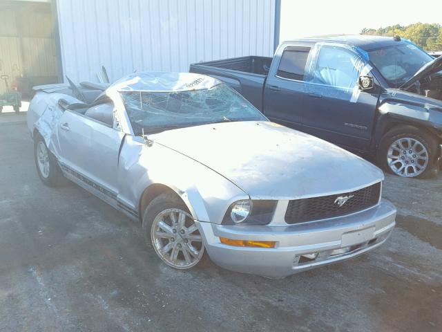 1ZVHT80NX85146762 - 2008 FORD MUSTANG SILVER photo 1