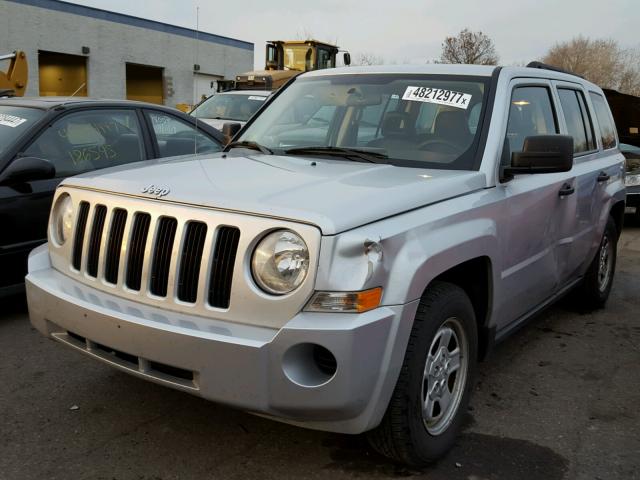 1J8FT28W88D785189 - 2008 JEEP PATRIOT SP SILVER photo 2