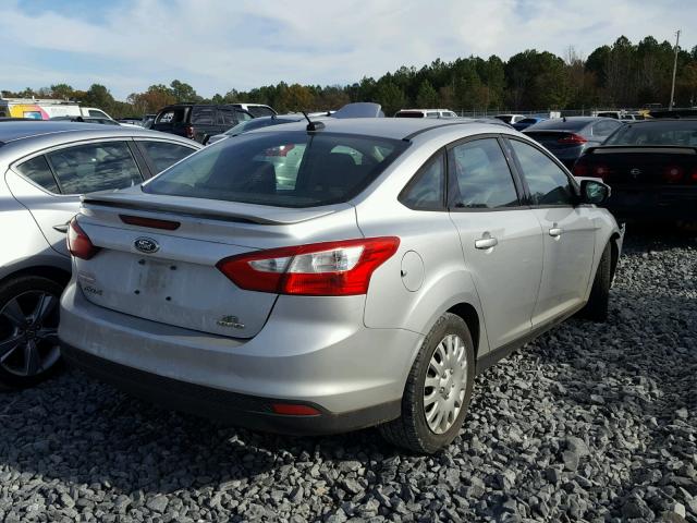 1FADP3F29DL203356 - 2013 FORD FOCUS SE SILVER photo 4