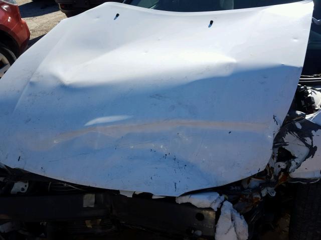 4T1BF22KXXU079810 - 1999 TOYOTA CAMRY LE ვერცხლისფერი ფოტო 7