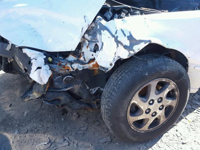 4T1BF22KXXU079810 - 1999 TOYOTA CAMRY LE ვერცხლისფერი ფოტო 9